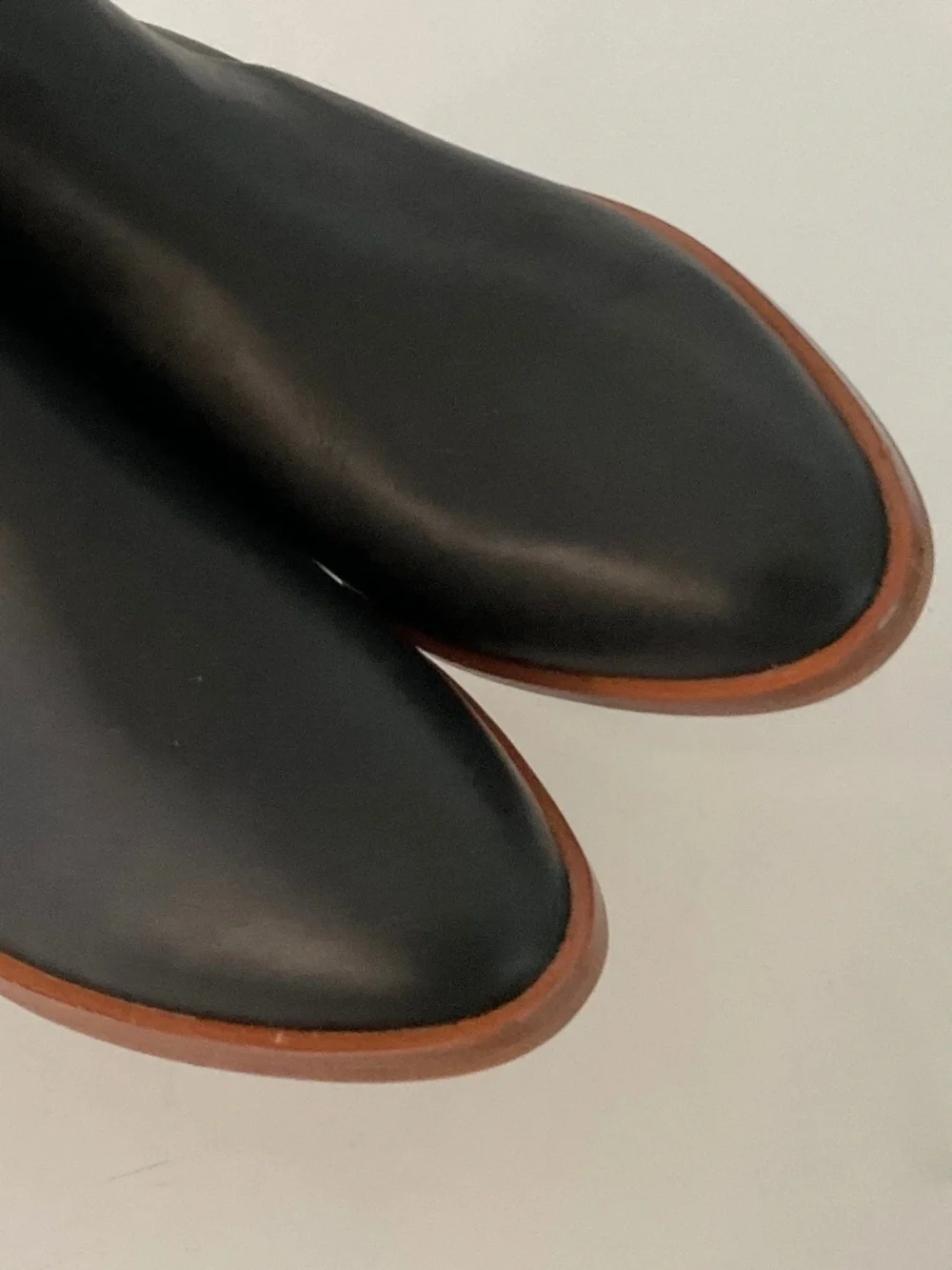 SOLUDOS Venetian Bootie in Black Leather Size  7.5 NEW